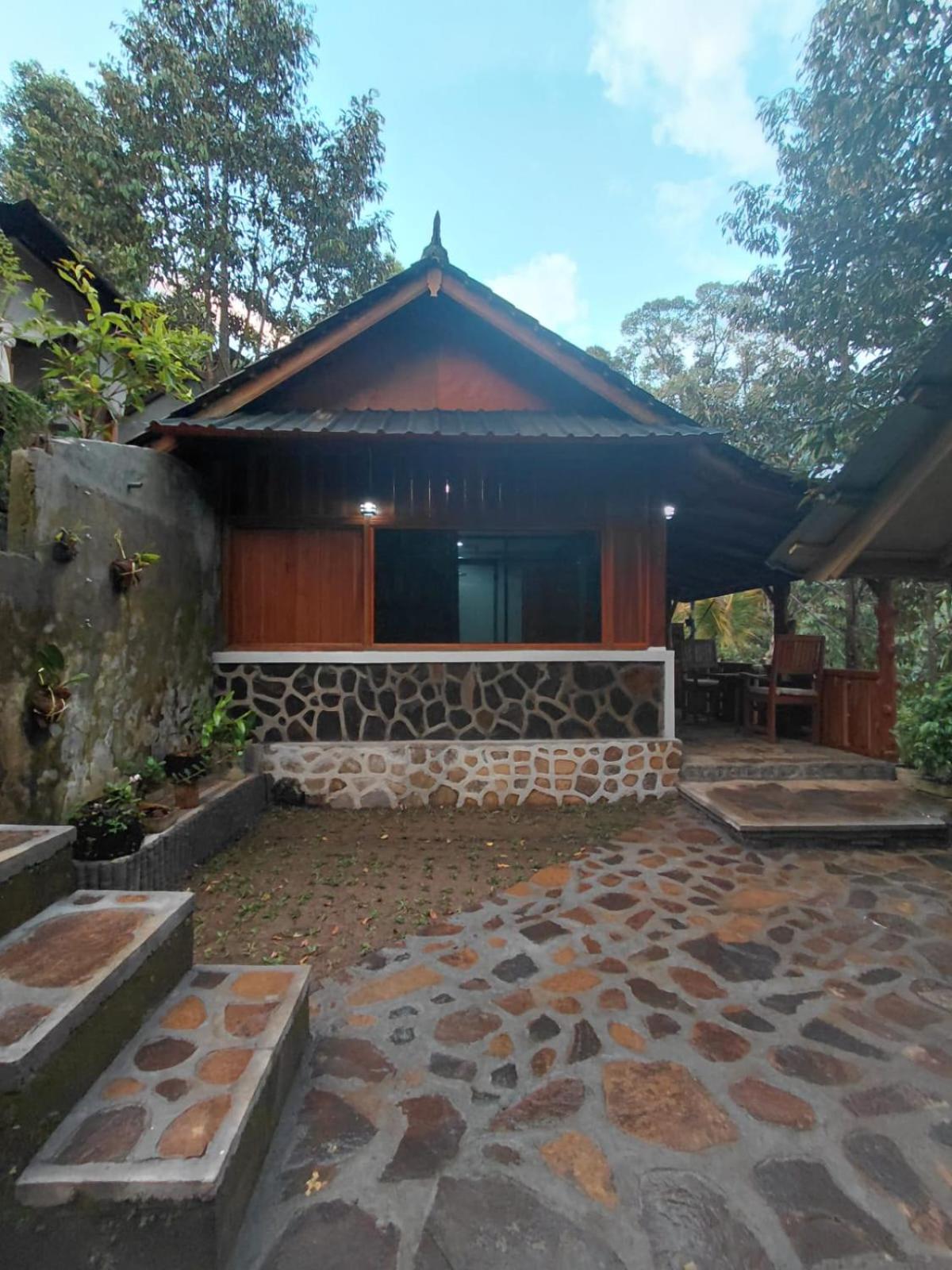 Friendly Homestay Lemukih Singaraja  Exterior photo
